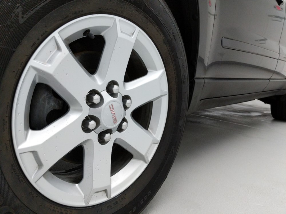 2013 GMC Acadia - Wheel
