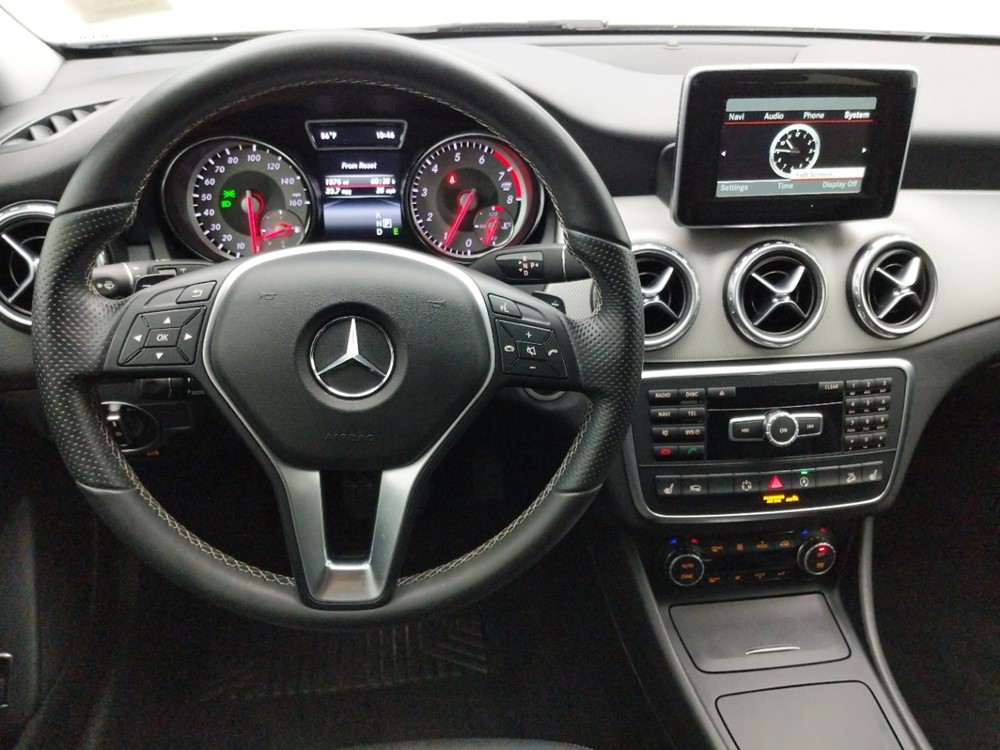 2015 Mercedes-Benz GLA250 - Driver Dash