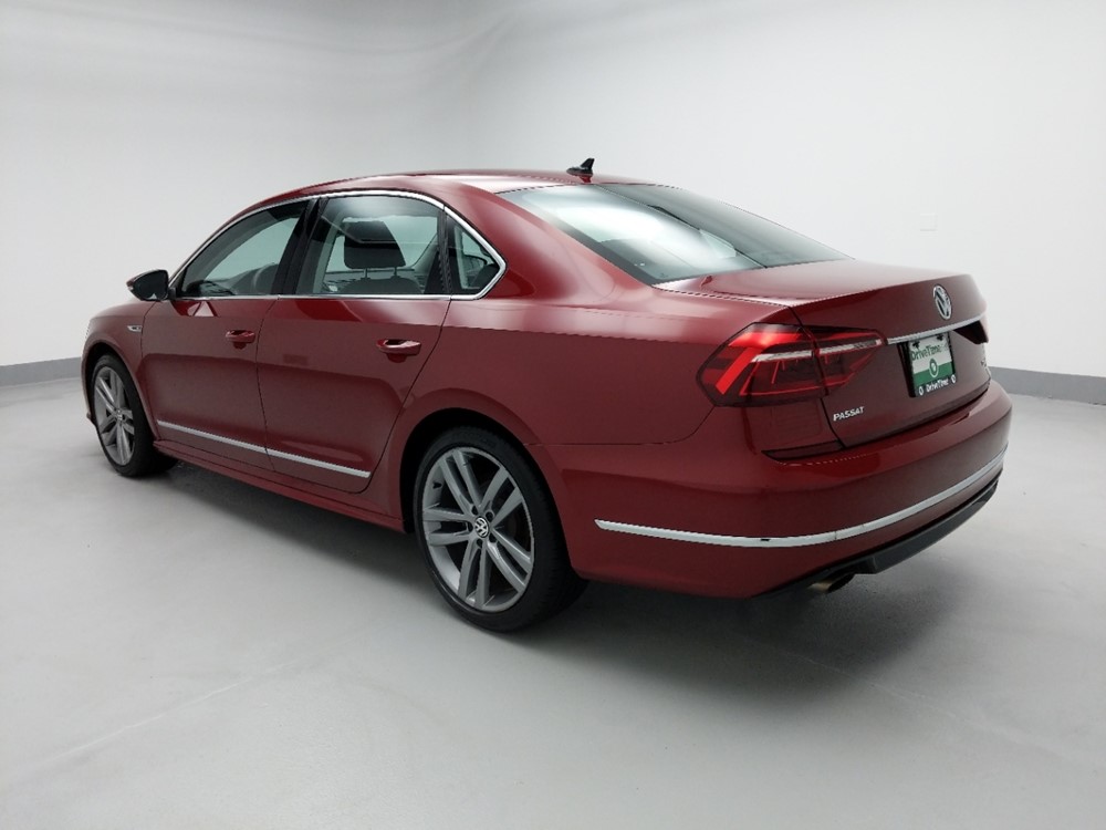 2017 Volkswagen Passat - Driver Rear Side