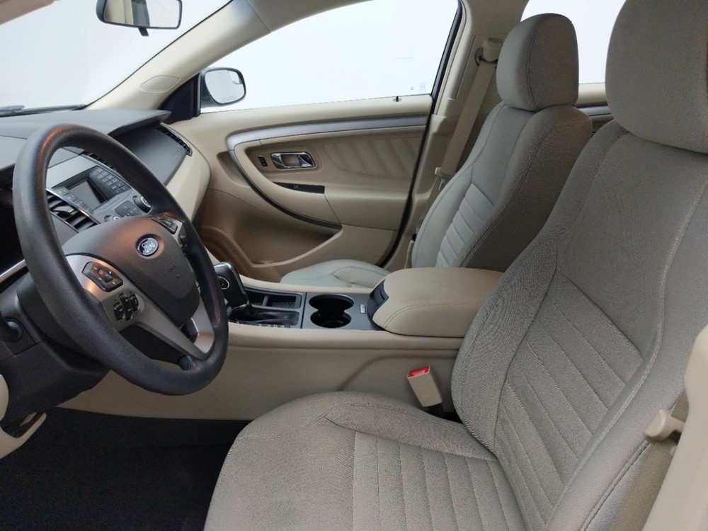 2016 Ford Taurus - Driver Front Seat