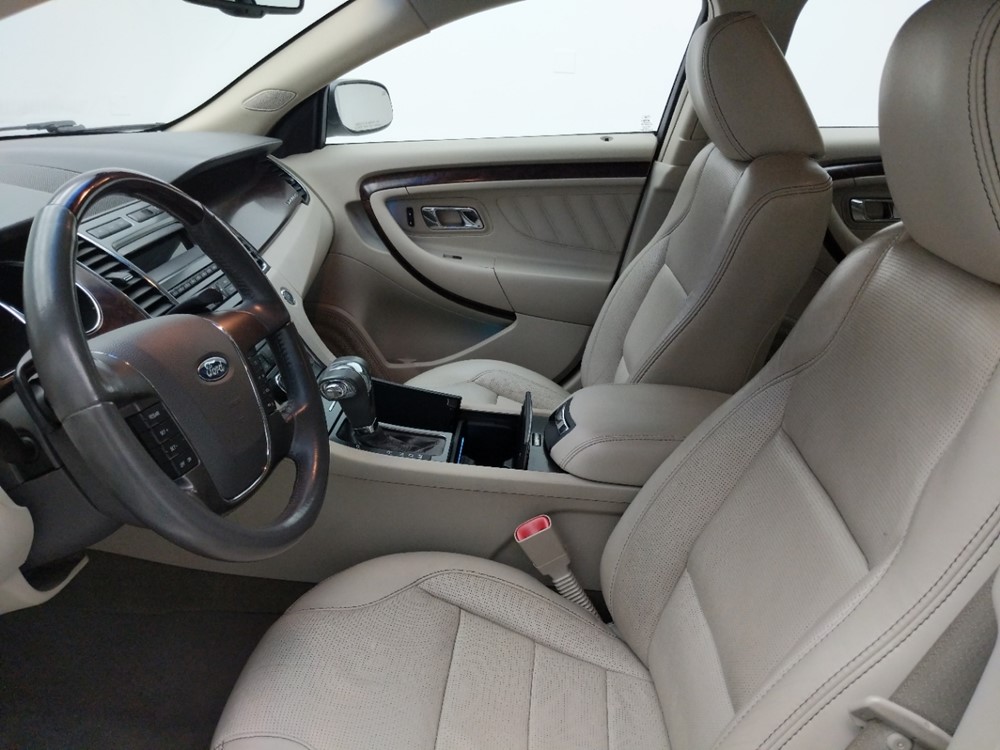 2010 Ford Taurus - Driver Front Seat