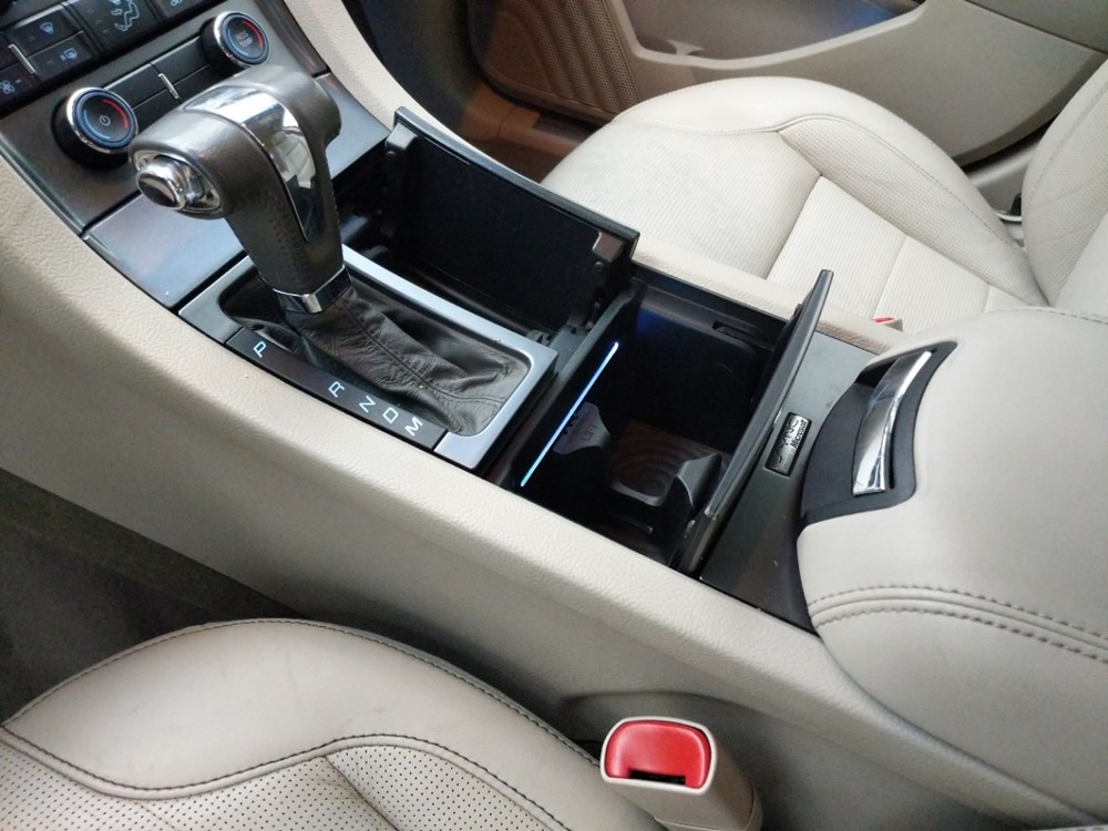 2010 Ford Taurus - Center Console/Cup Holders