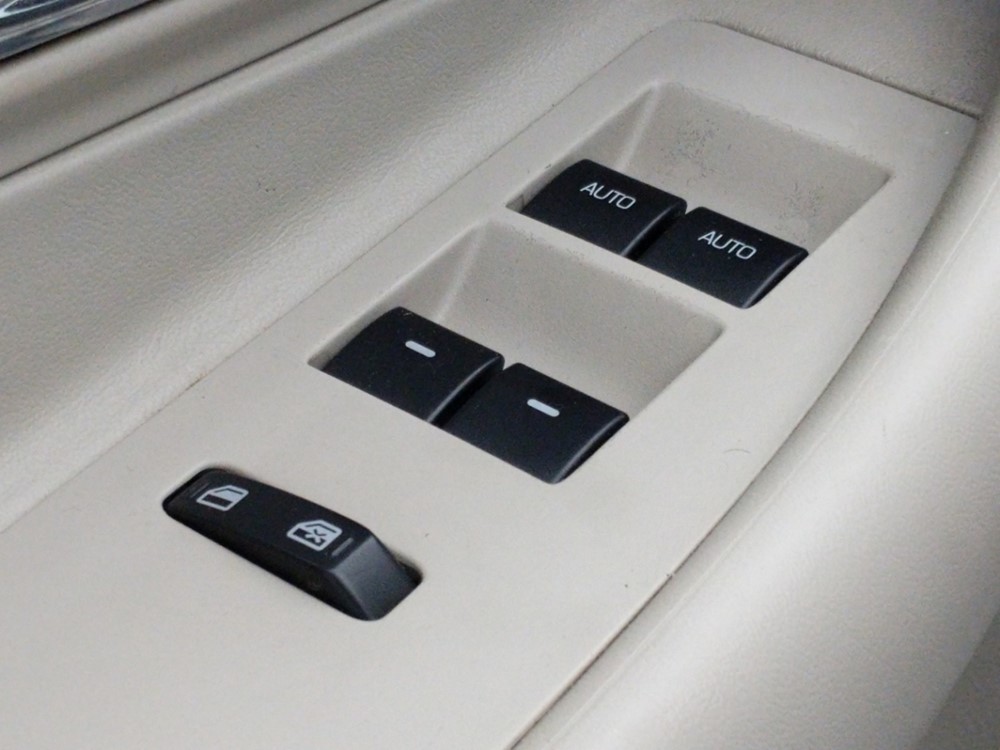 2010 Ford Taurus - Driver Power Windows/Lock Control