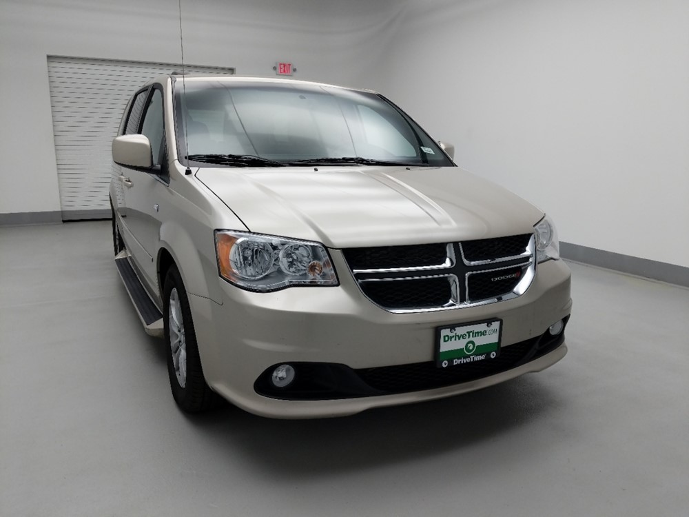 2014 Dodge Grand Caravan - Passenger Front Hood