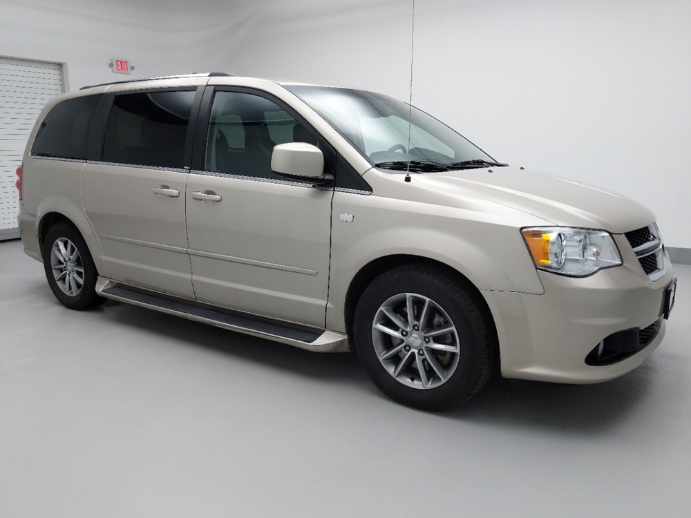 2014 Dodge Grand Caravan - Passenger Front Side