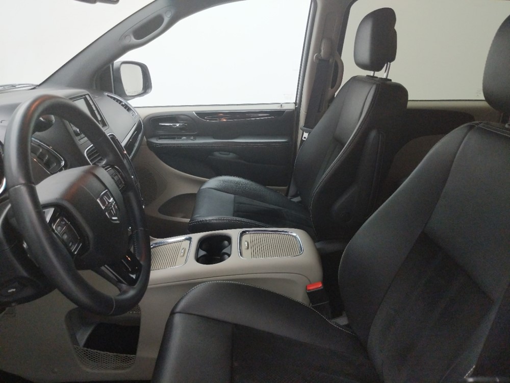 2014 Dodge Grand Caravan - Driver Front Seat