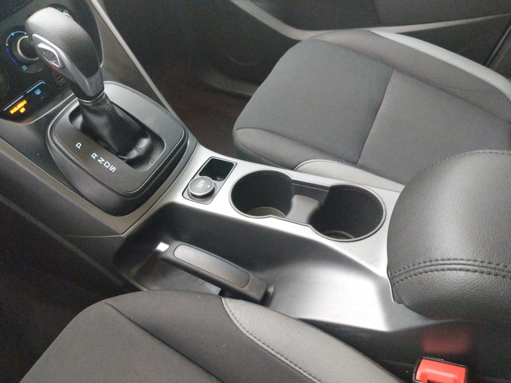 2016 Ford Escape - Center Console/Cup Holders