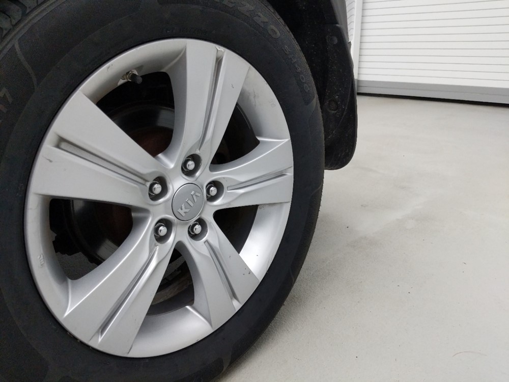 2013 Kia Sportage - Wheel
