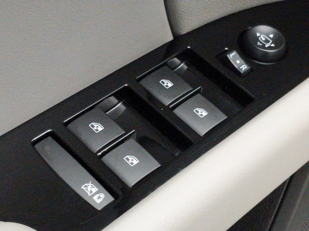2017 Cadillac XTS - Driver Power Windows/Lock Control