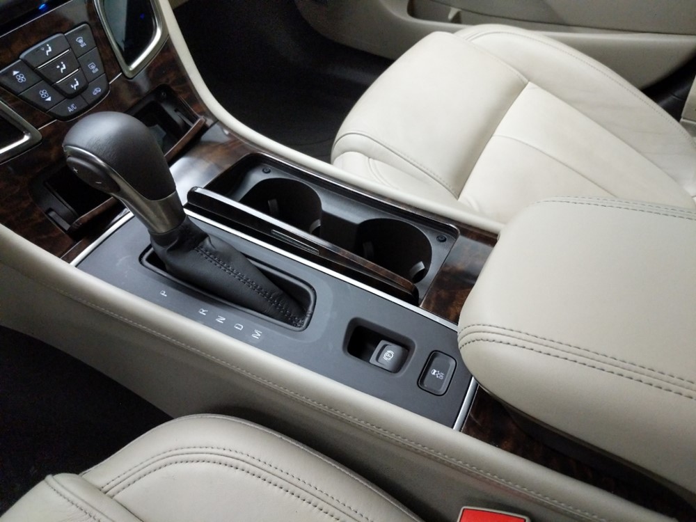 2016 Buick LaCrosse - Center Console/Cup Holders