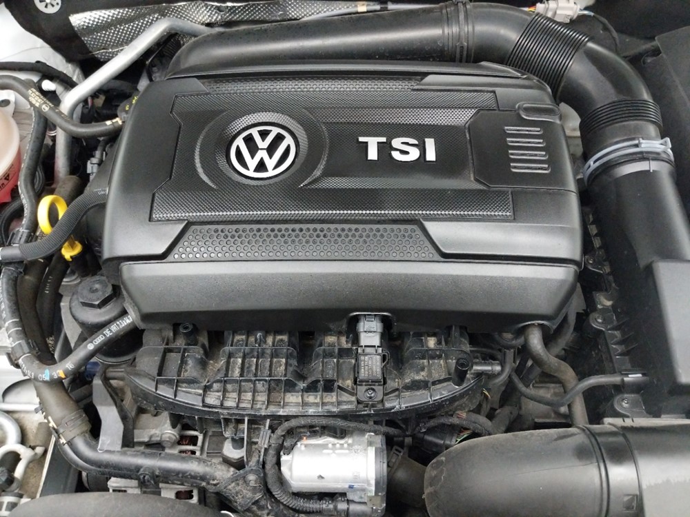 2016 Volkswagen Jetta - Engine