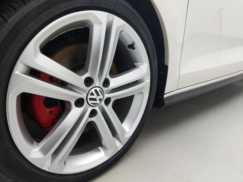 2016 Volkswagen Jetta - Wheel