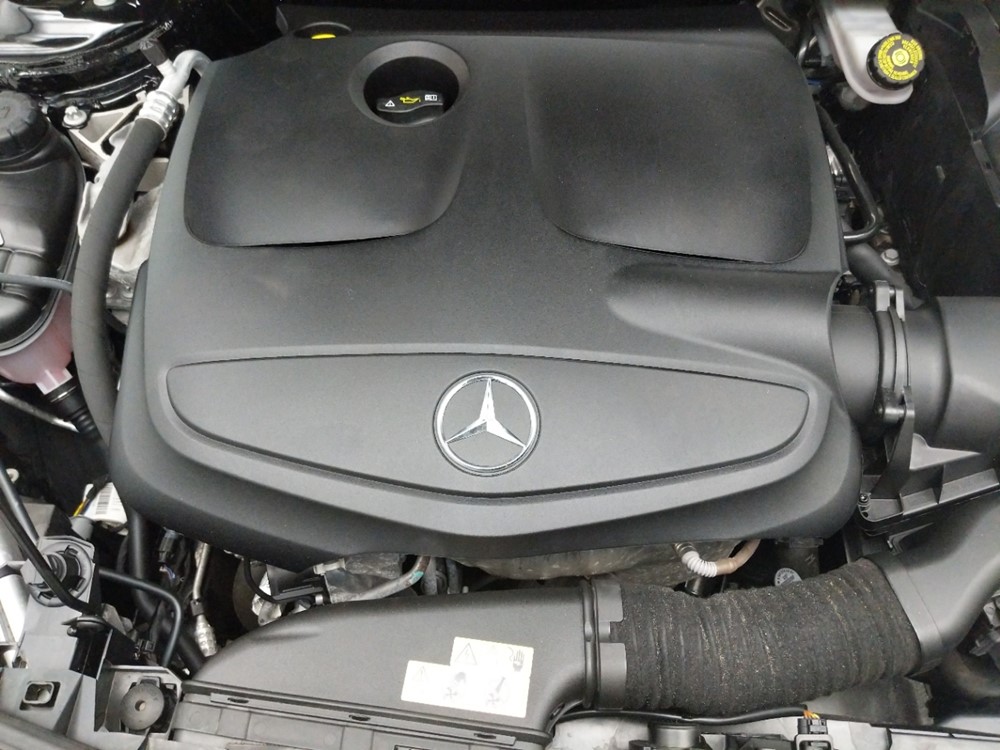 2016 Mercedes-Benz CLA250 - Engine