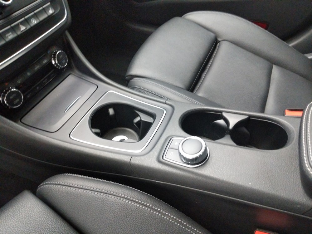 2016 Mercedes-Benz CLA250 - Center Console/Cup Holders