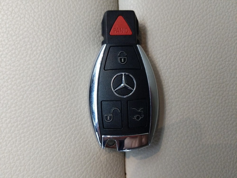 2016 Mercedes-Benz CLA250 - Keys