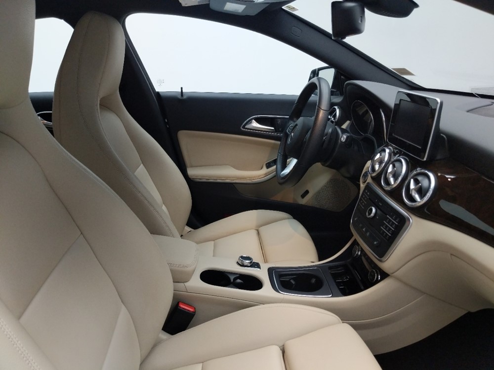 2016 Mercedes-Benz CLA250 - Passenger Front Seat
