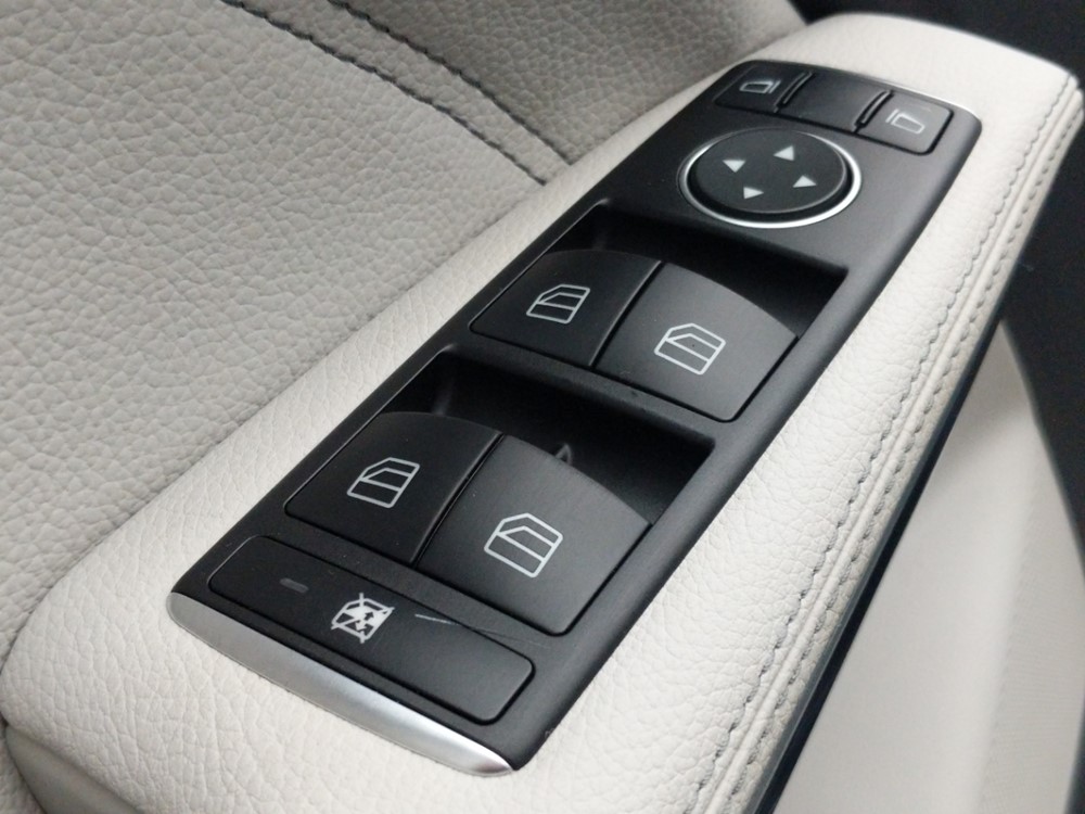 2015 Mercedes-Benz CLA250 - Driver Power Windows/Lock Control