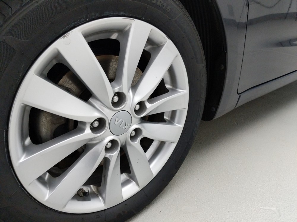 2015 Kia Forte - Wheel