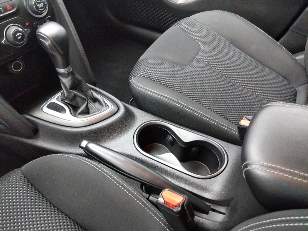 2015 Dodge Dart - Center Console/Cup Holders