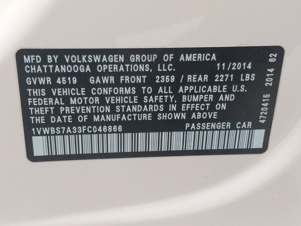 2015 Volkswagen Passat - VIN Plate