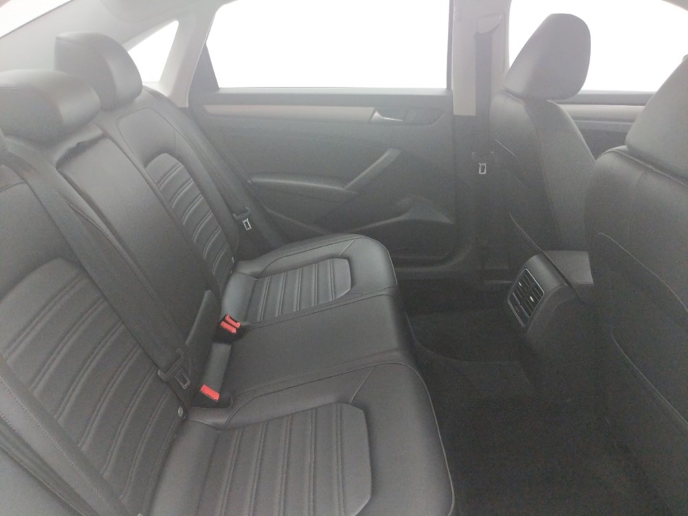 2015 Volkswagen Passat - Passenger Rear Seat