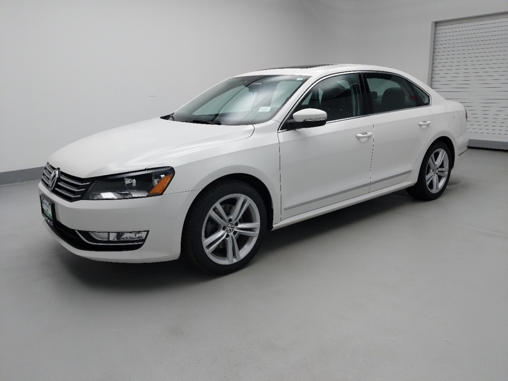 2015 Volkswagen Passat - Driver Front Side