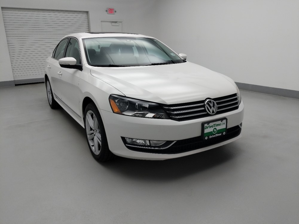 2015 Volkswagen Passat - Passenger Front Bumper