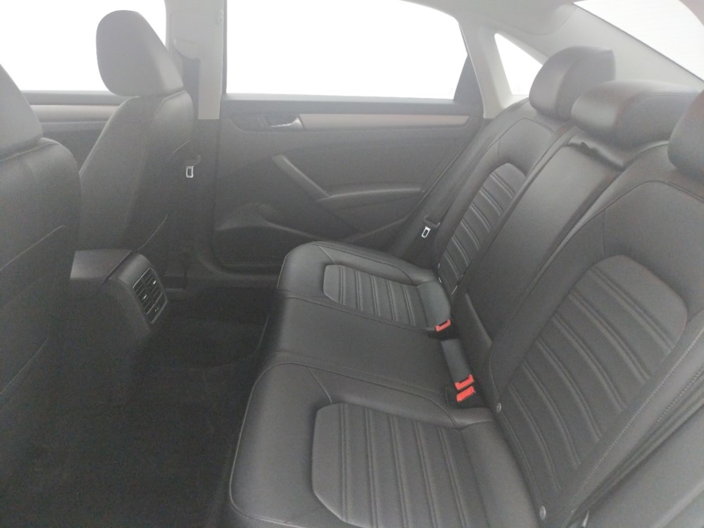 2015 Volkswagen Passat - Driver Rear Seat