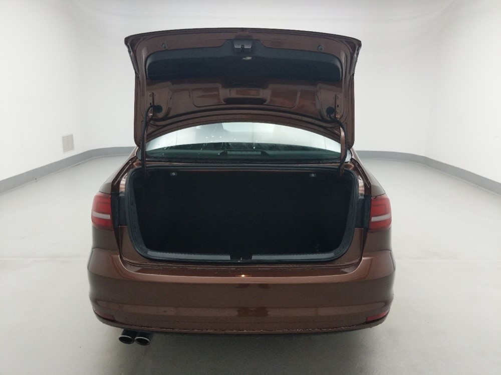 2017 Volkswagen Jetta - Trunk