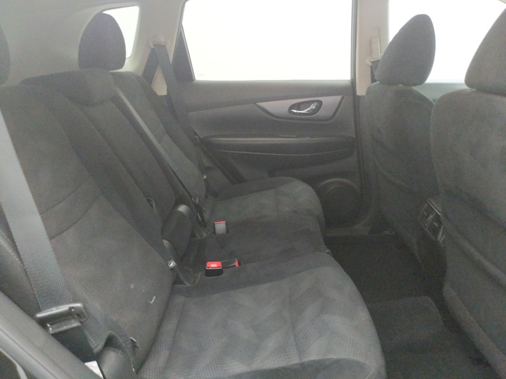 2016 Nissan Rogue - Passenger Rear Seat
