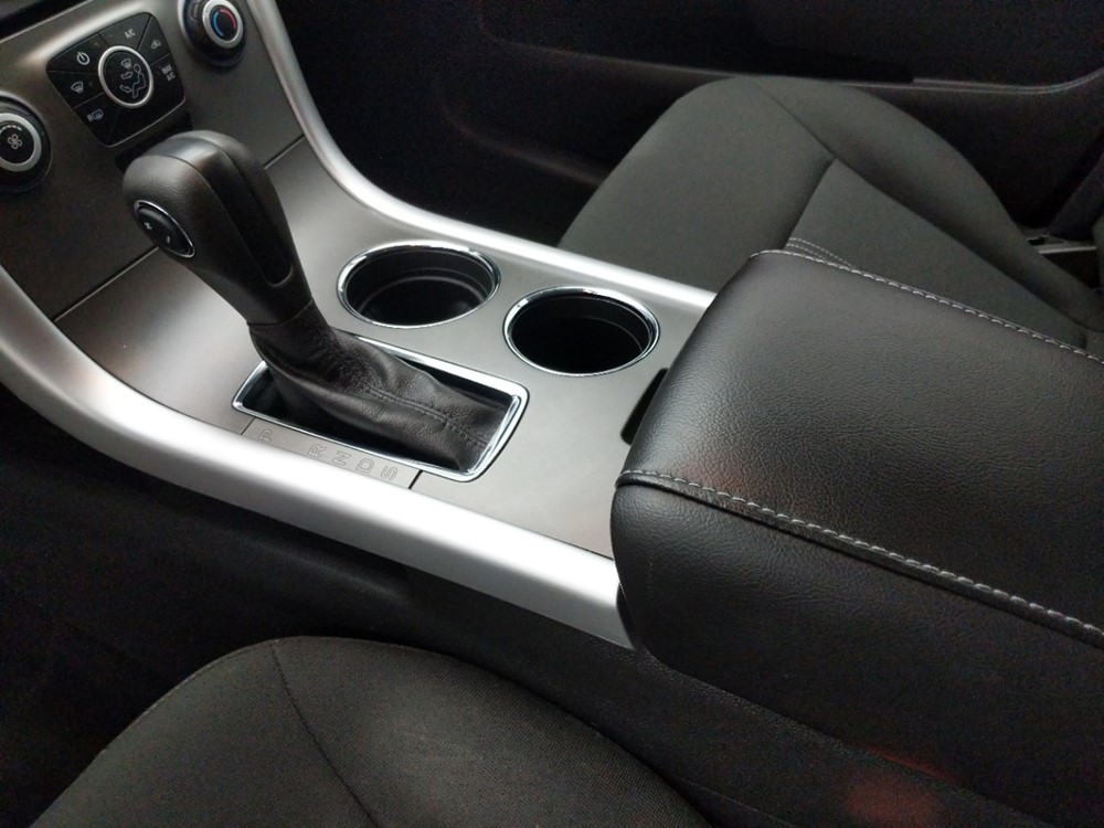 2013 Ford Edge - Center Console/Cup Holders
