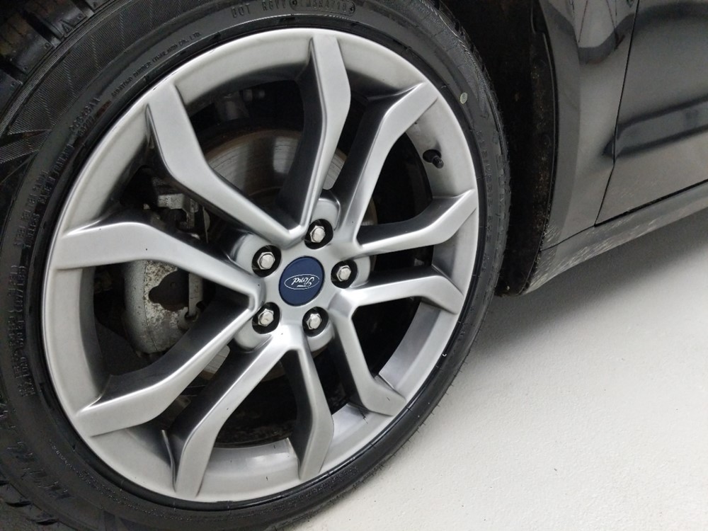 2017 Ford Fusion - Wheel