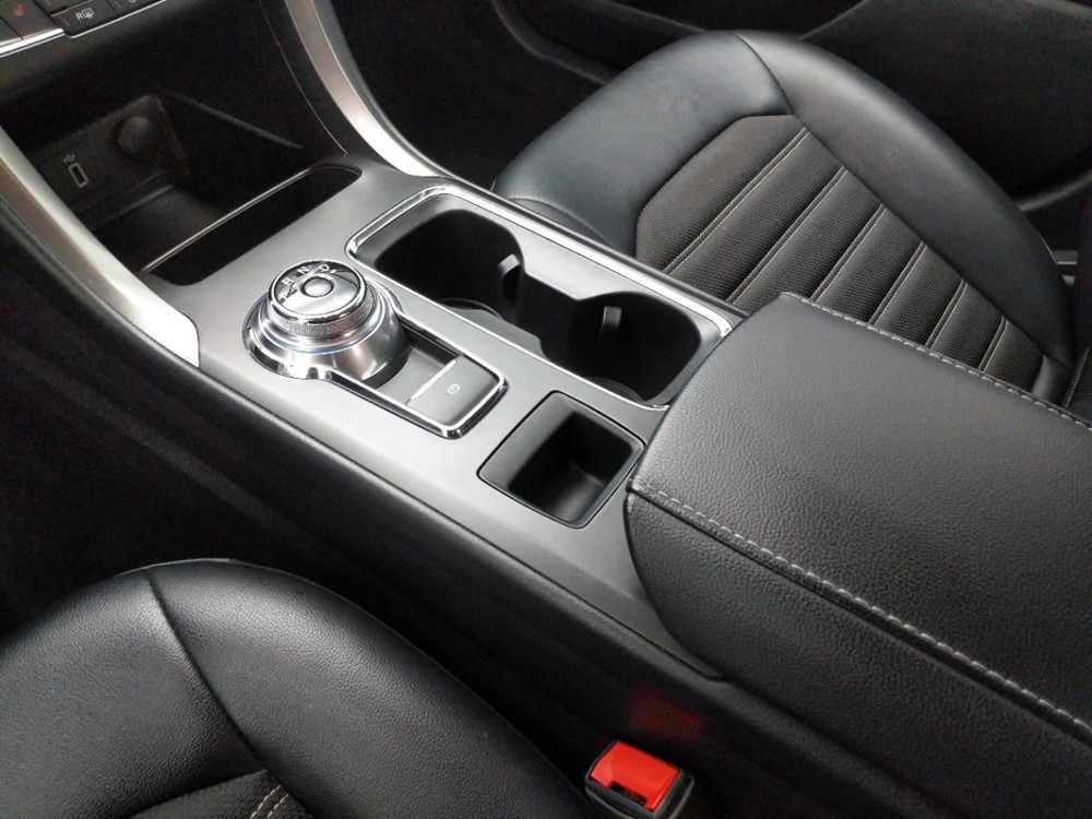 2017 Ford Fusion - Center Console/Cup Holders
