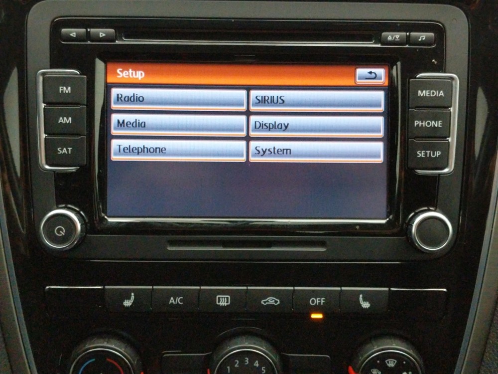2014 Volkswagen Passat - Stereo Package