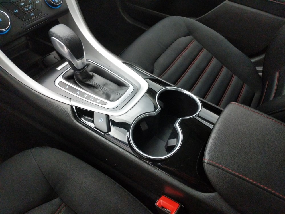 2016 Ford Fusion - Center Console/Cup Holders