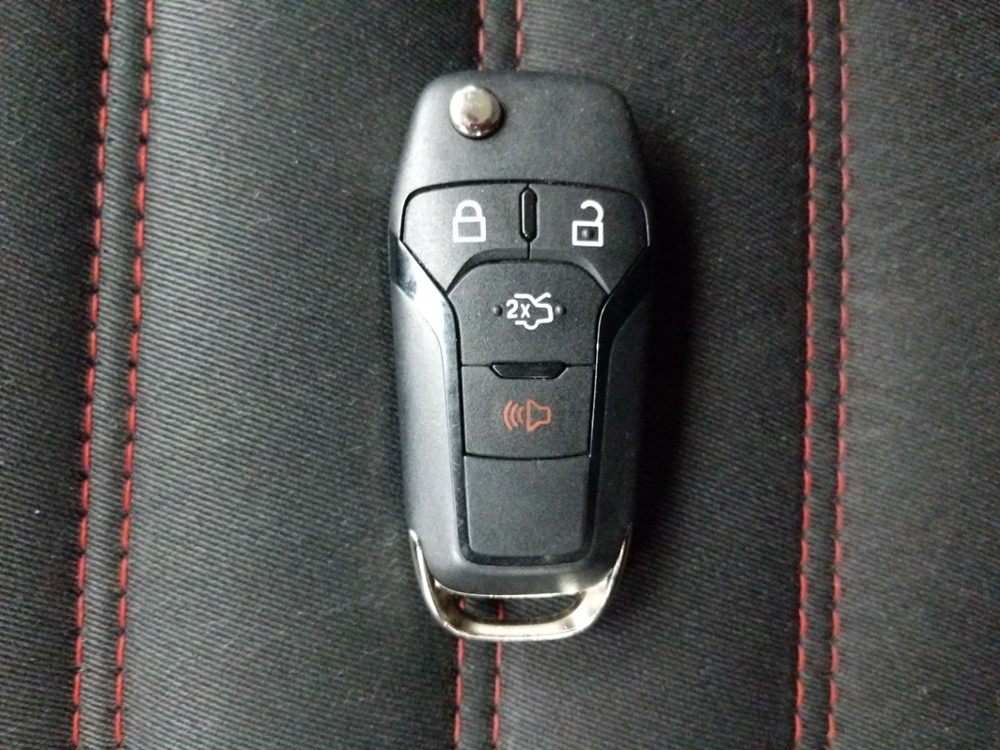 2016 Ford Fusion - Keys