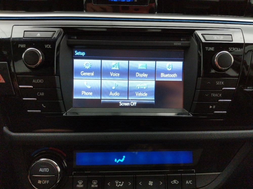 2015 Toyota Corolla - Stereo Package