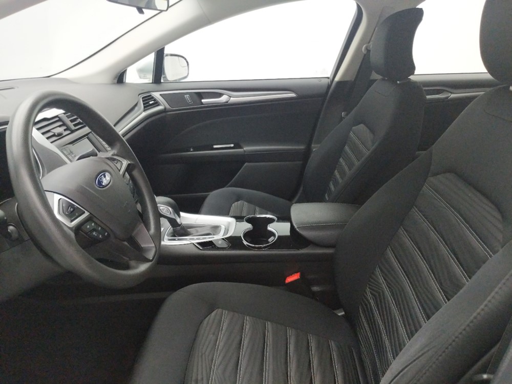 2016 Ford Fusion - Driver Front Seat