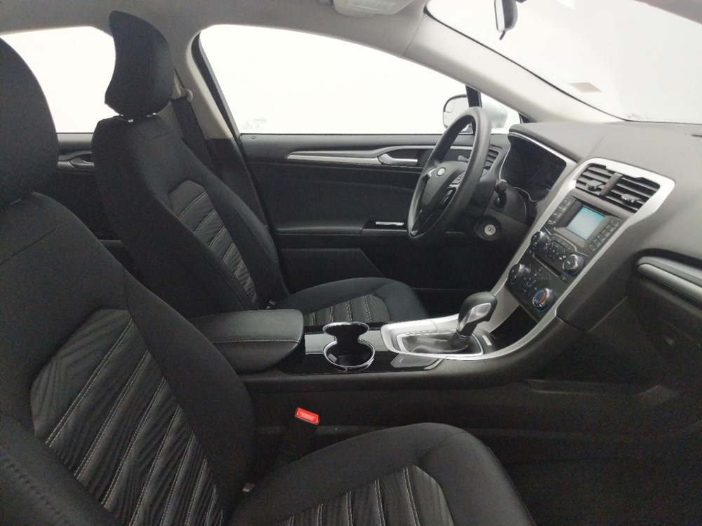 2016 Ford Fusion - Passenger Front Seat