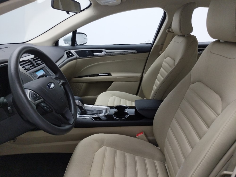 2015 Ford Fusion - Driver Front Seat