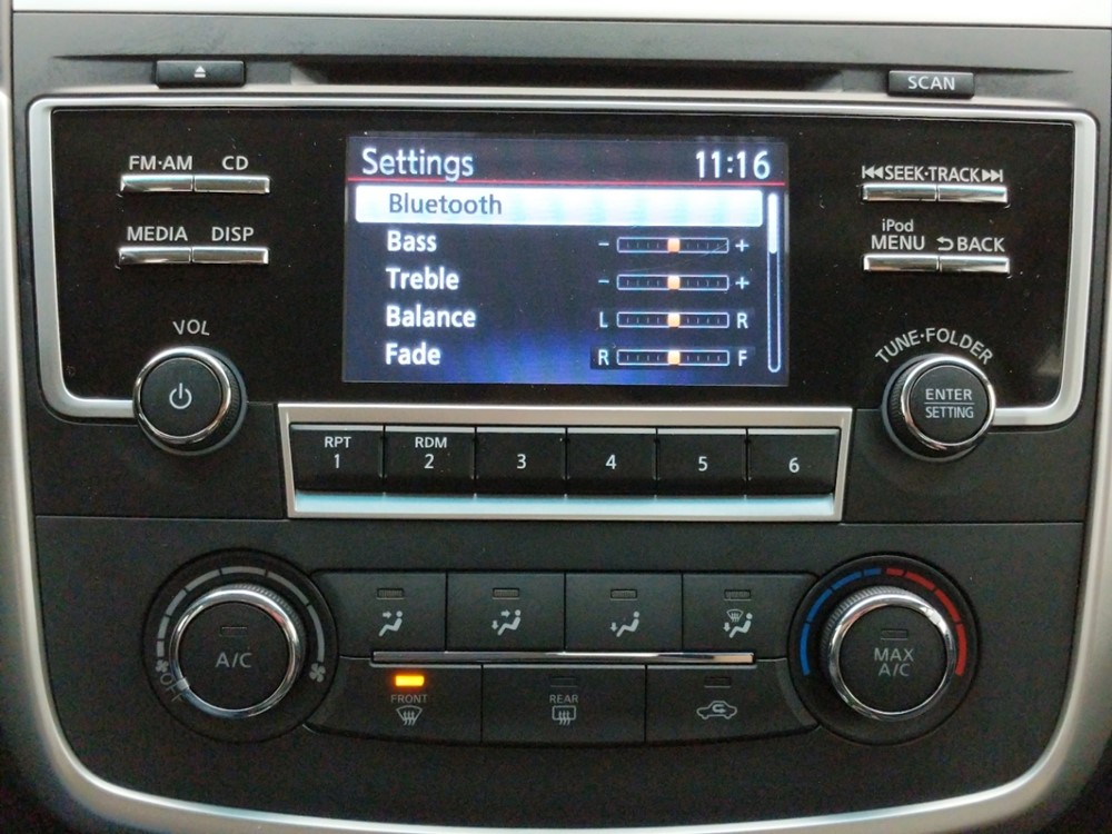 2017 Nissan Altima - Stereo Package