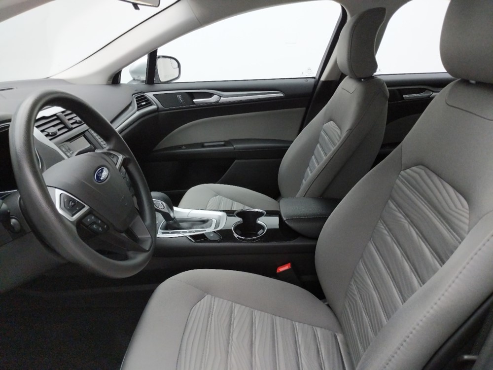 2016 Ford Fusion - Driver Front Seat