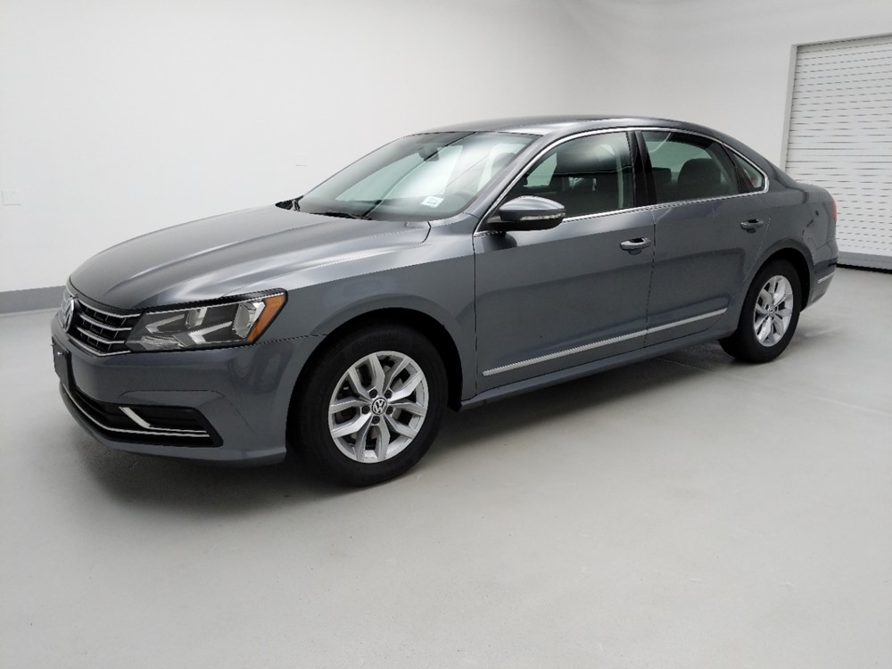 2016 Volkswagen Passat - Driver Front Side