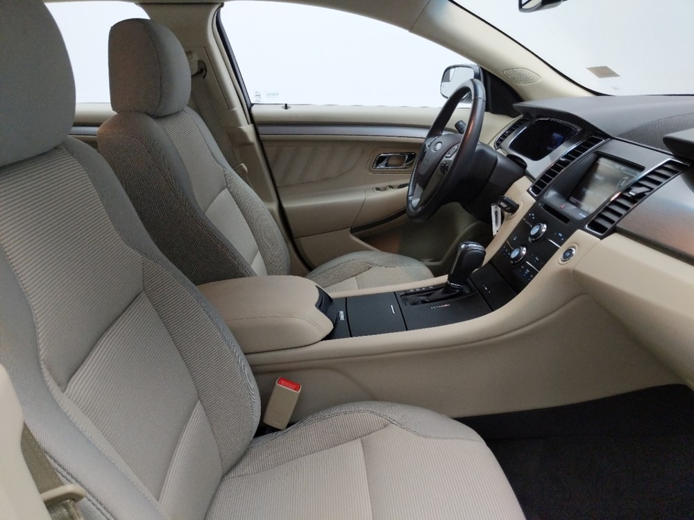 2014 Ford Taurus - Passenger Front Seat