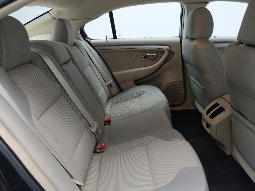 2014 Ford Taurus - Passenger Rear Seat