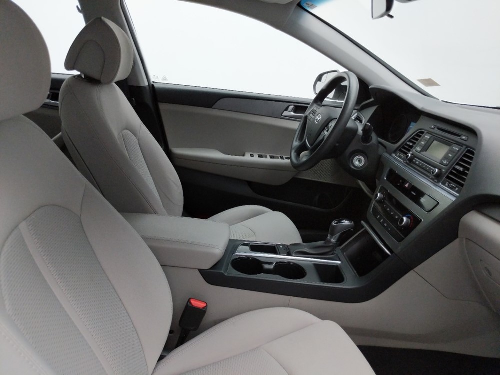 2017 Hyundai Sonata - Passenger Front Seat