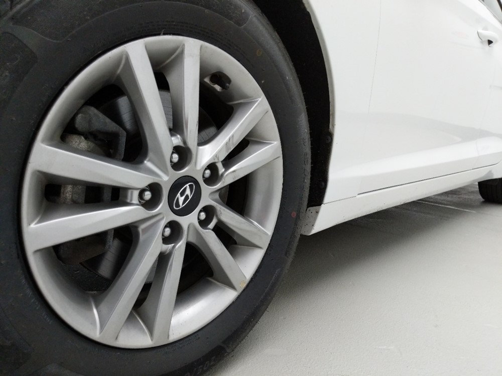 2017 Hyundai Sonata - Wheel