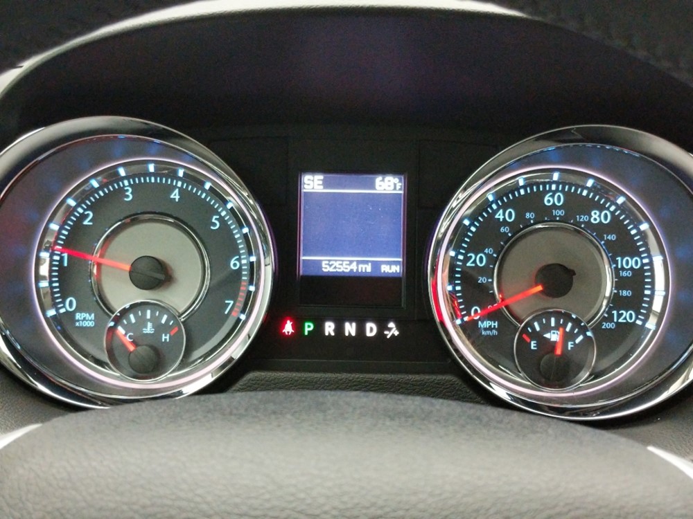 2016 Chrysler Town and Country - Odometer Close Up