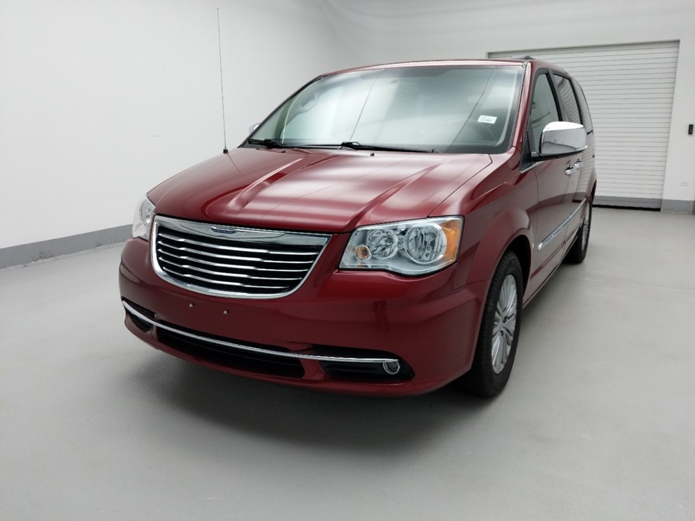 2016 Chrysler Town and Country - Driver Front Hood