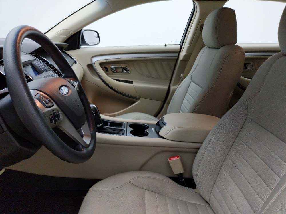 2017 Ford Taurus - Driver Front Seat